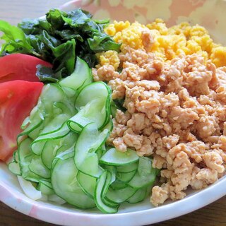 うどんで簡単☆夏バテ防止の栄養満点冷やし中華